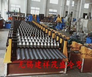 金属波纹板整管轧波机