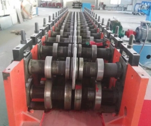 止水板成型设备