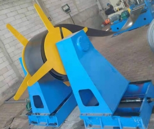 两波护栏板成型机